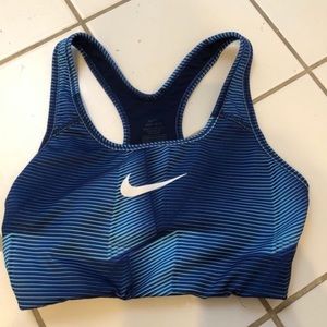 Nike women’s sports bra
